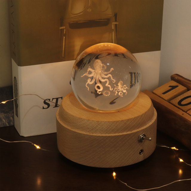음악 상자와 3D 바다 동물 크리스탈 볼 야간 램프